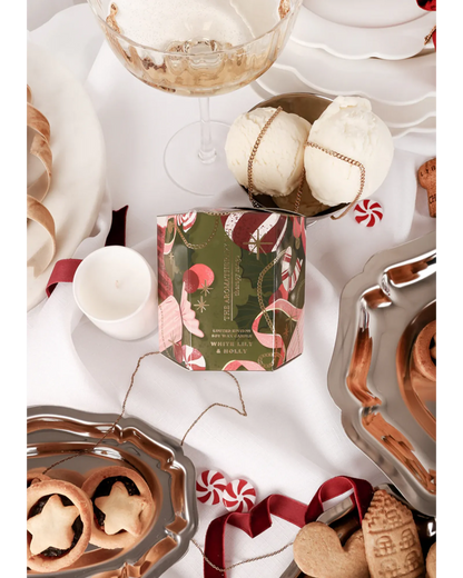The Festive Collection White Lily & Holly Scented Candle 80g